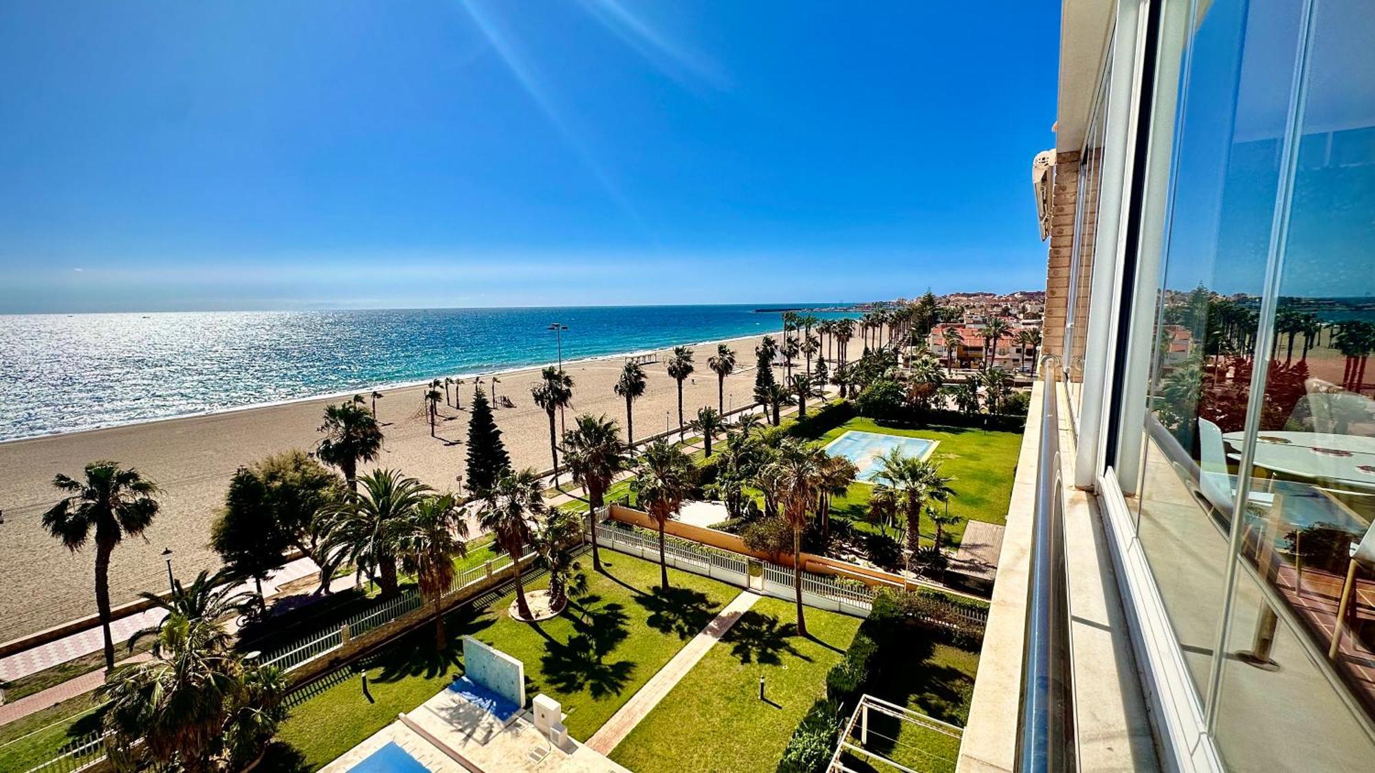 Vista Del Mar Residencial Daire Roquetas de Mar Dış mekan fotoğraf