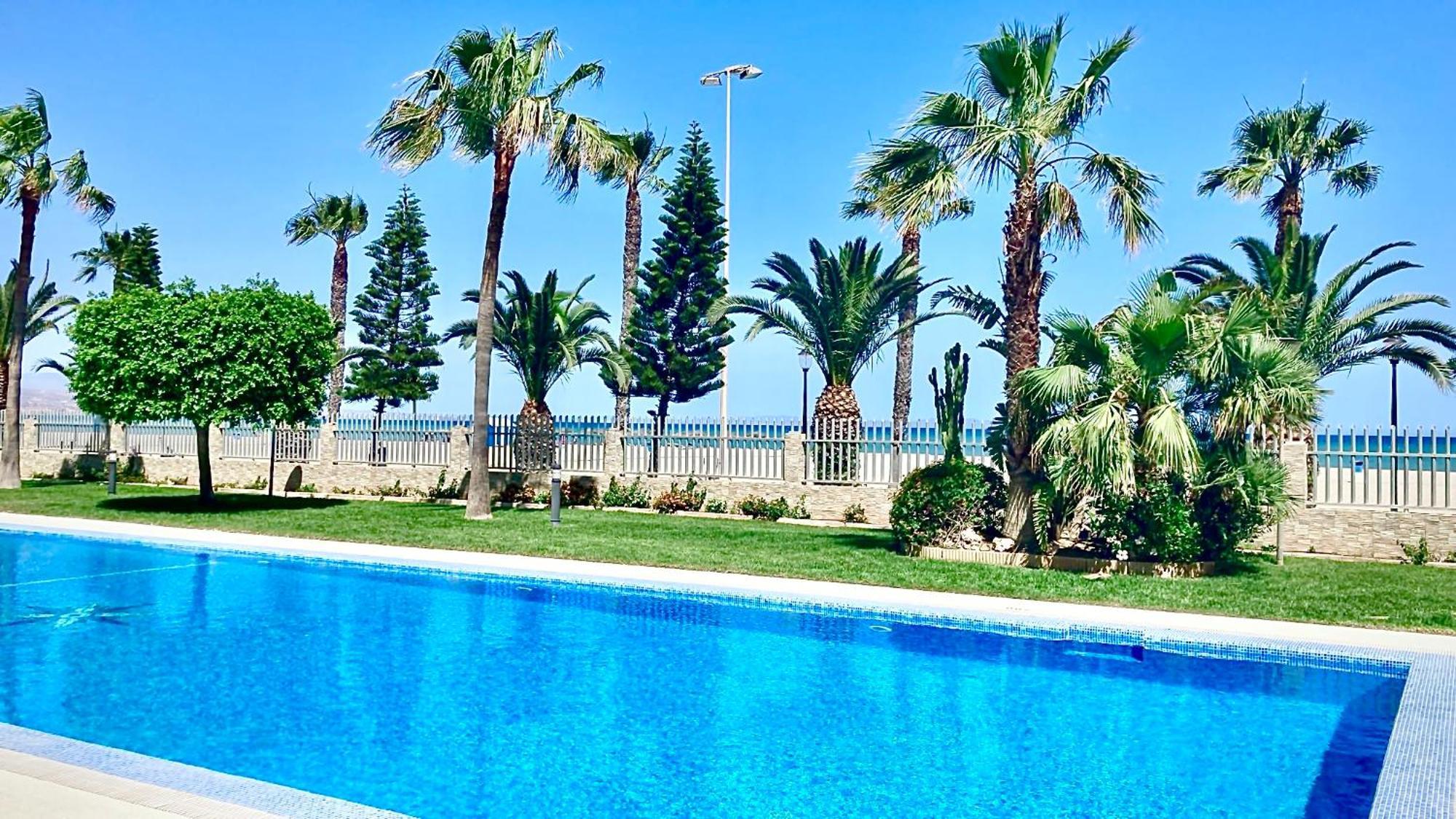 Vista Del Mar Residencial Daire Roquetas de Mar Dış mekan fotoğraf